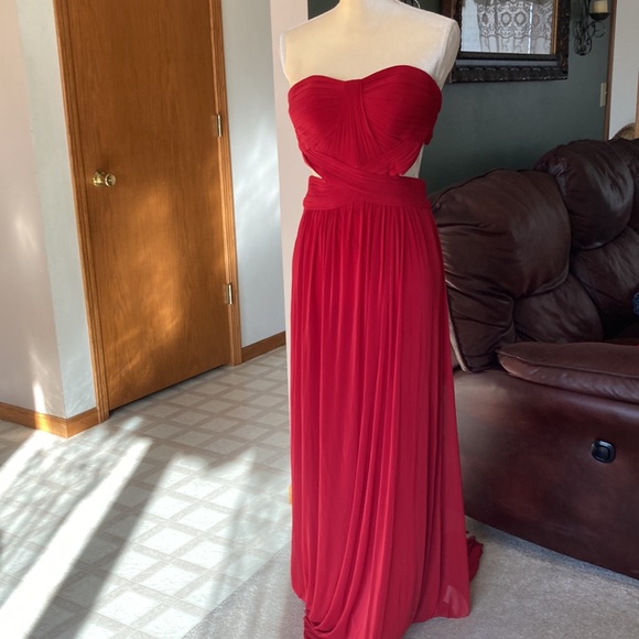 NWT La Femme Deep Red Long Dress Sz 0 Open Back Prom, Date Evening Gown Train - Picture 6 of 16
